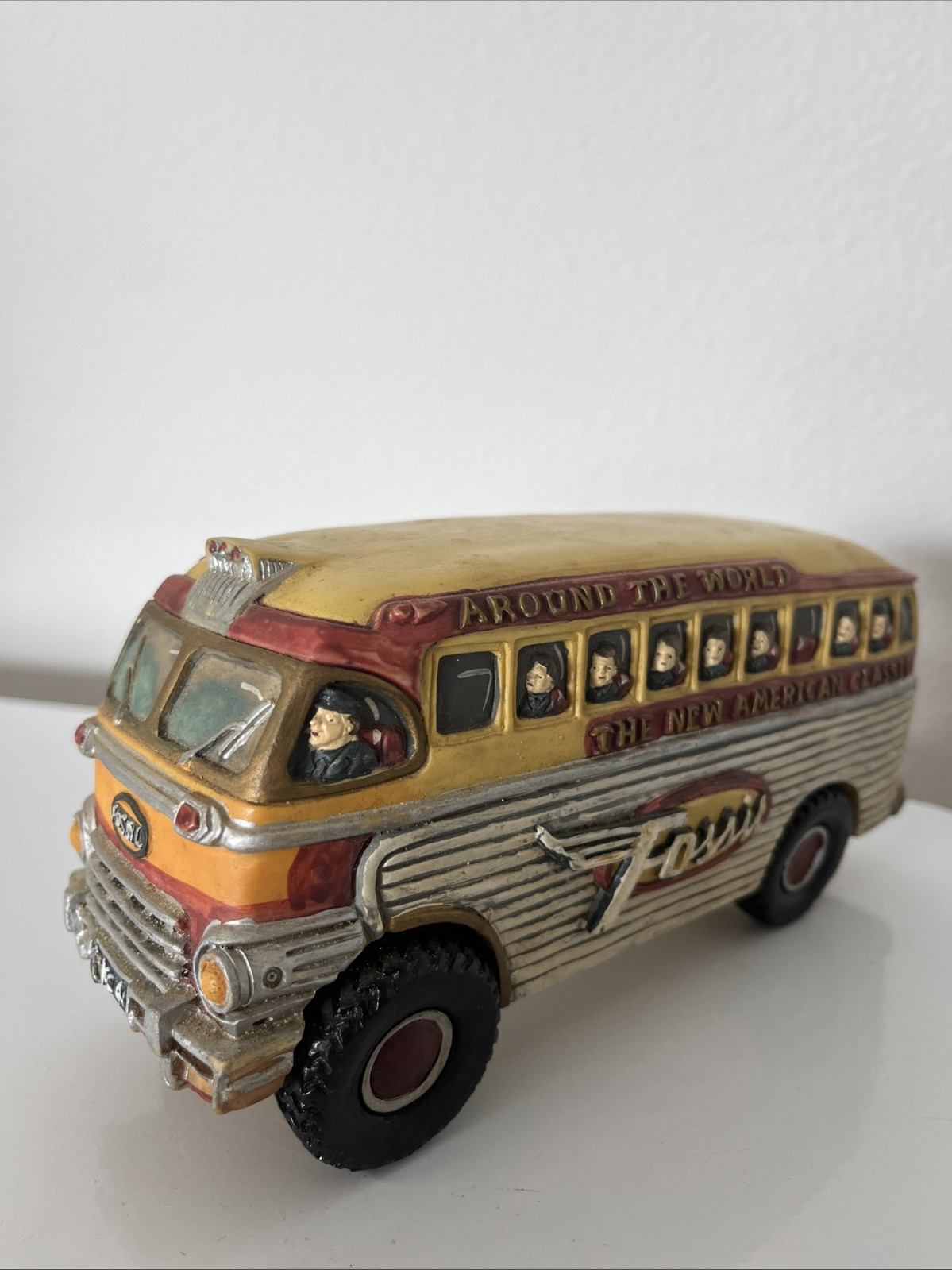 FOSSIL Watch Around The World American Classic Yellow Bus Vehicle Watch Display