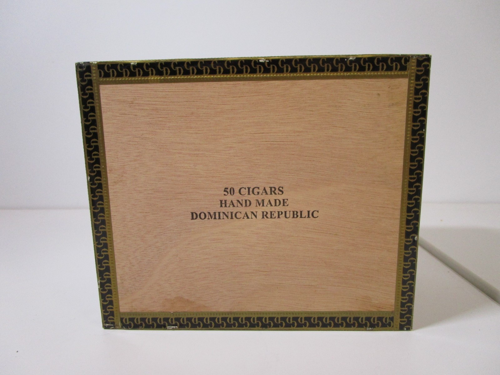 Empty VTG Cigar Box Wooden Cuban Delights Especiale 8.5x7x4.5