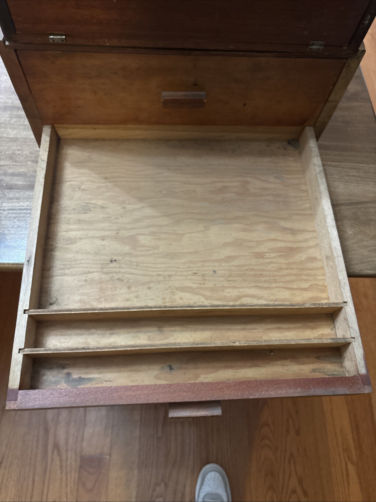 Antique Henry Hanson Co. Tap & Die – Display Case/Box -Store Display With Base