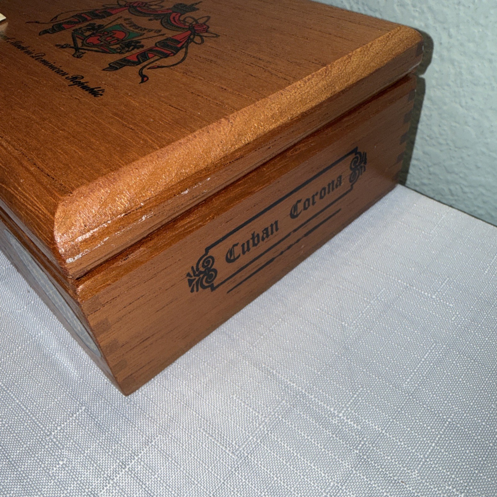 VTG Cigar Box Arturo Fuente Wooden Empty Cigar Box Cuban Corona