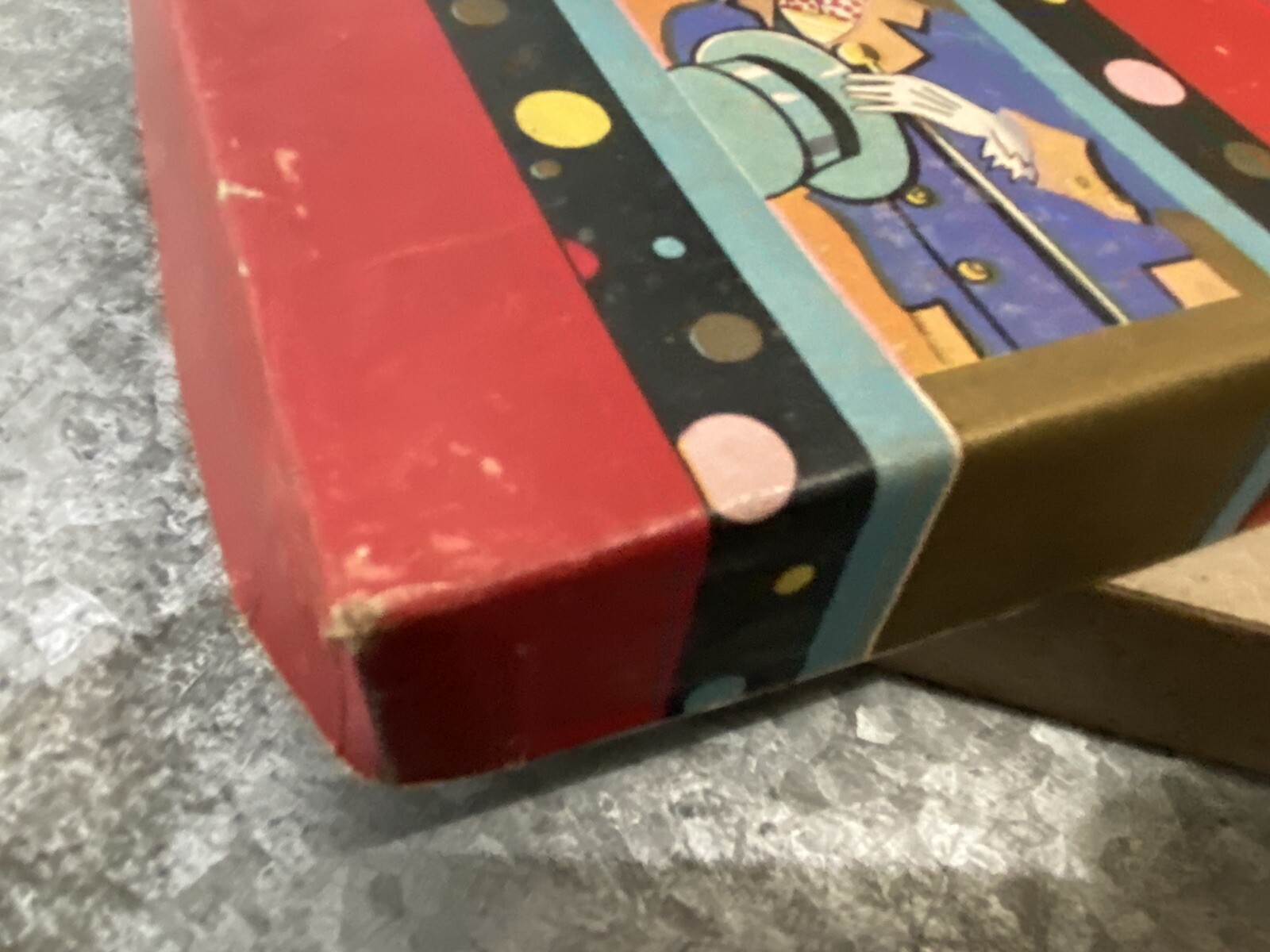 Circa 1910 Frelands Dainty Chocolates Box St Louis Los Angeles Parasol Art Deco