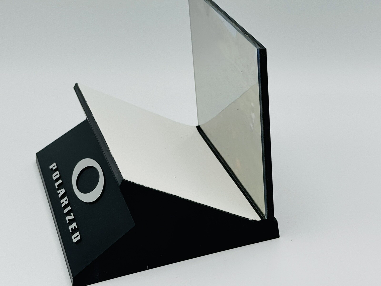 NEW OAKLEY POLARIZED TEST DISPLAY TEST 2.0 FISHING IMAGE STORE DISPLAY CASE RARE