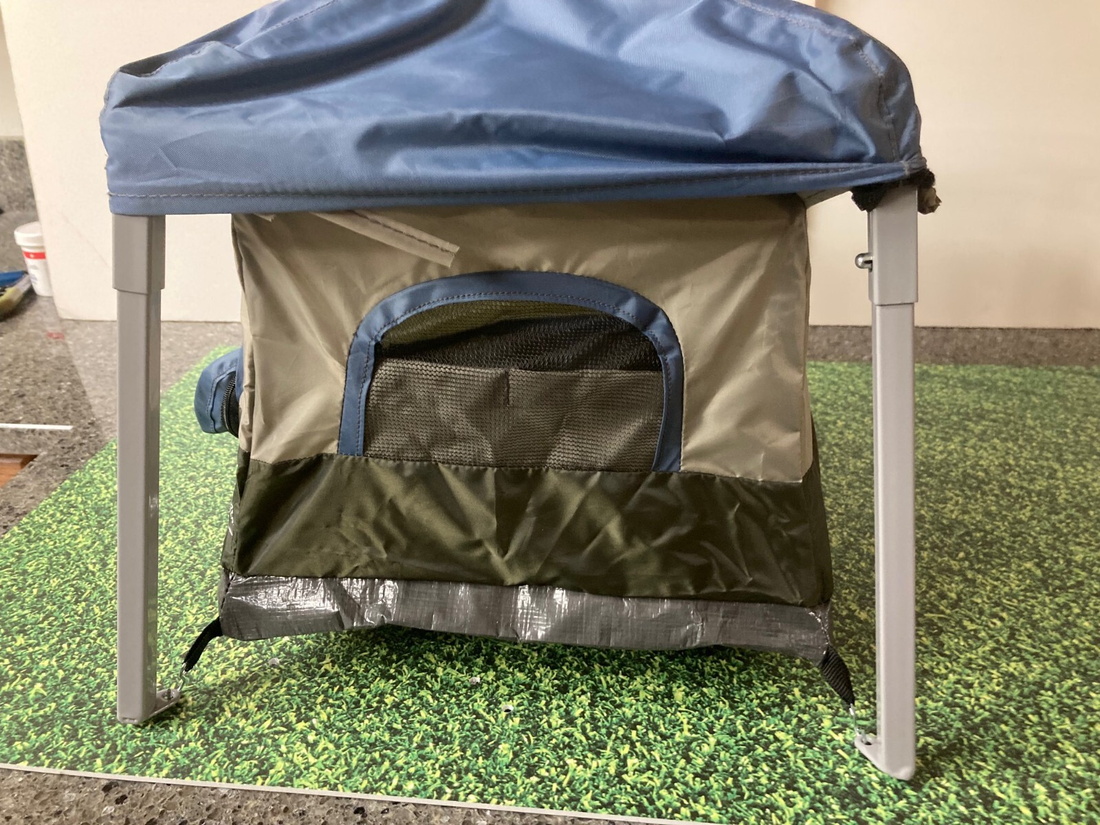 “Rare” Field and Stream Canopy Tent – Store Display Salesman Sample New