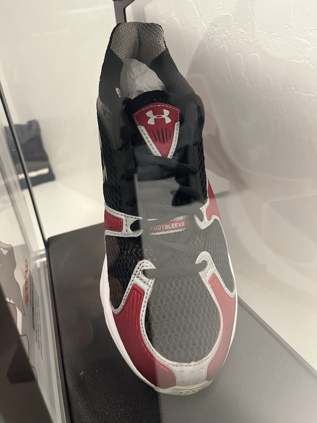 Under Armour Store Cartilage Shoe Display Case Sign Advertising Metal Plexiglass