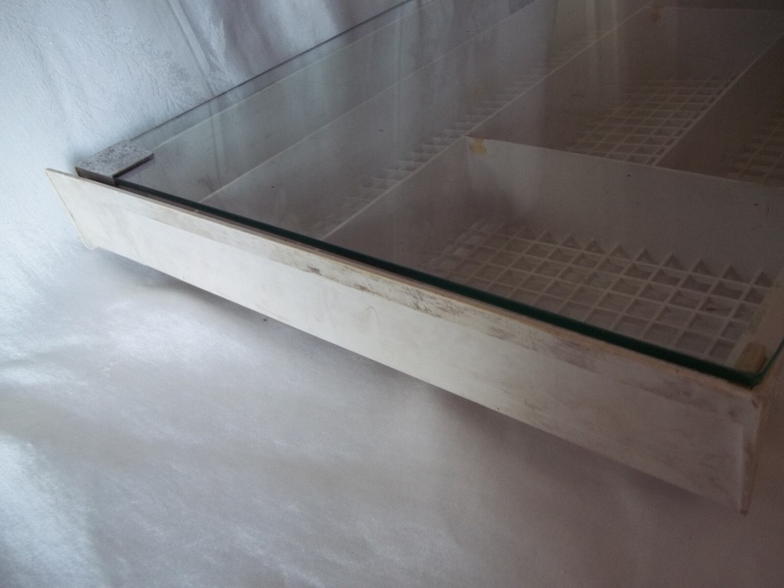 Vintage GILLETTE STORE COUNTERTOP RAZOR DISPLAY CASE With Glass Top 2.5”x14x17”