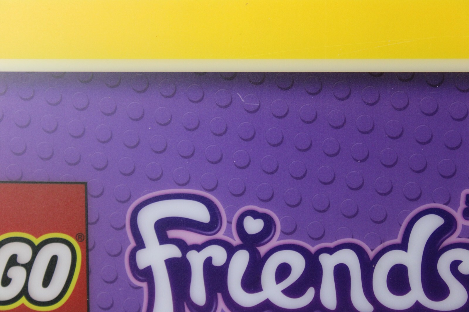 LEGO Friends Toys R Us Acrylic Plastic Display Banner Sign Yellow 24 x 11.5 EUC