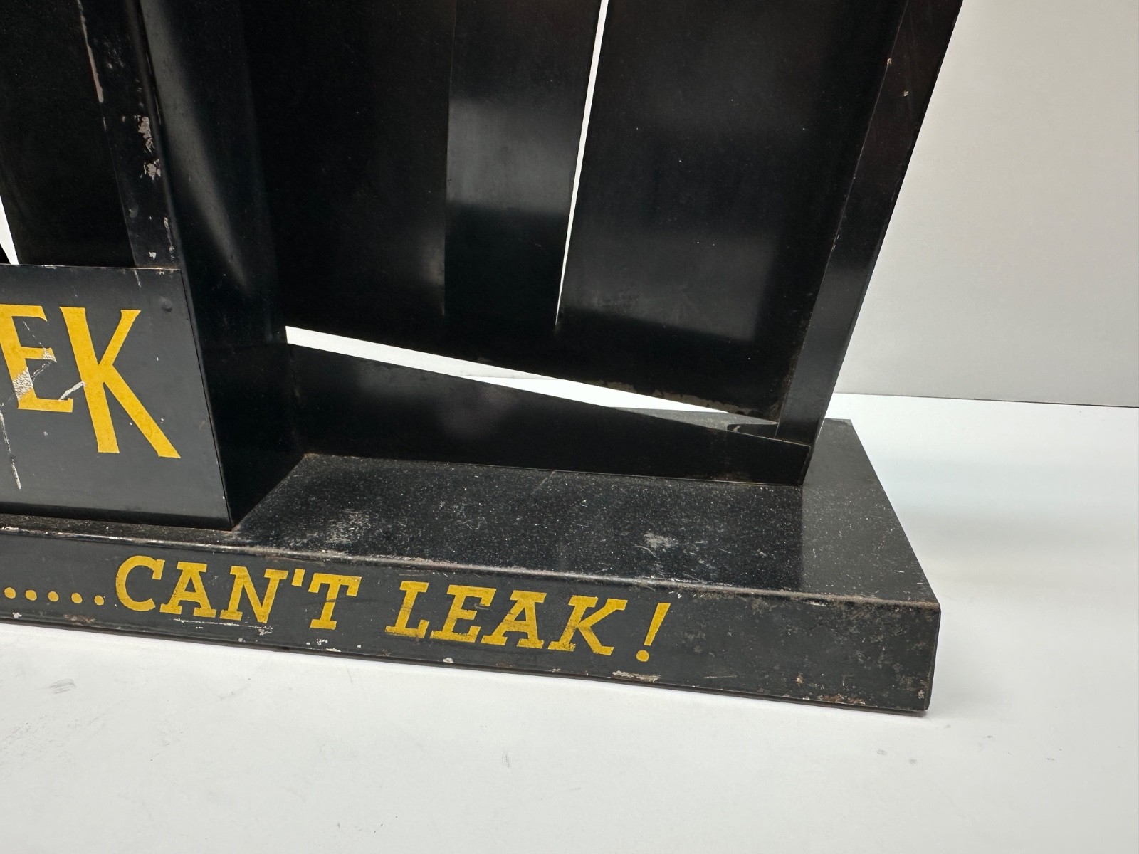 ATG VTG KANTLEEK Store Display Rack Metal Sign Pharmacy Medicine Advertising