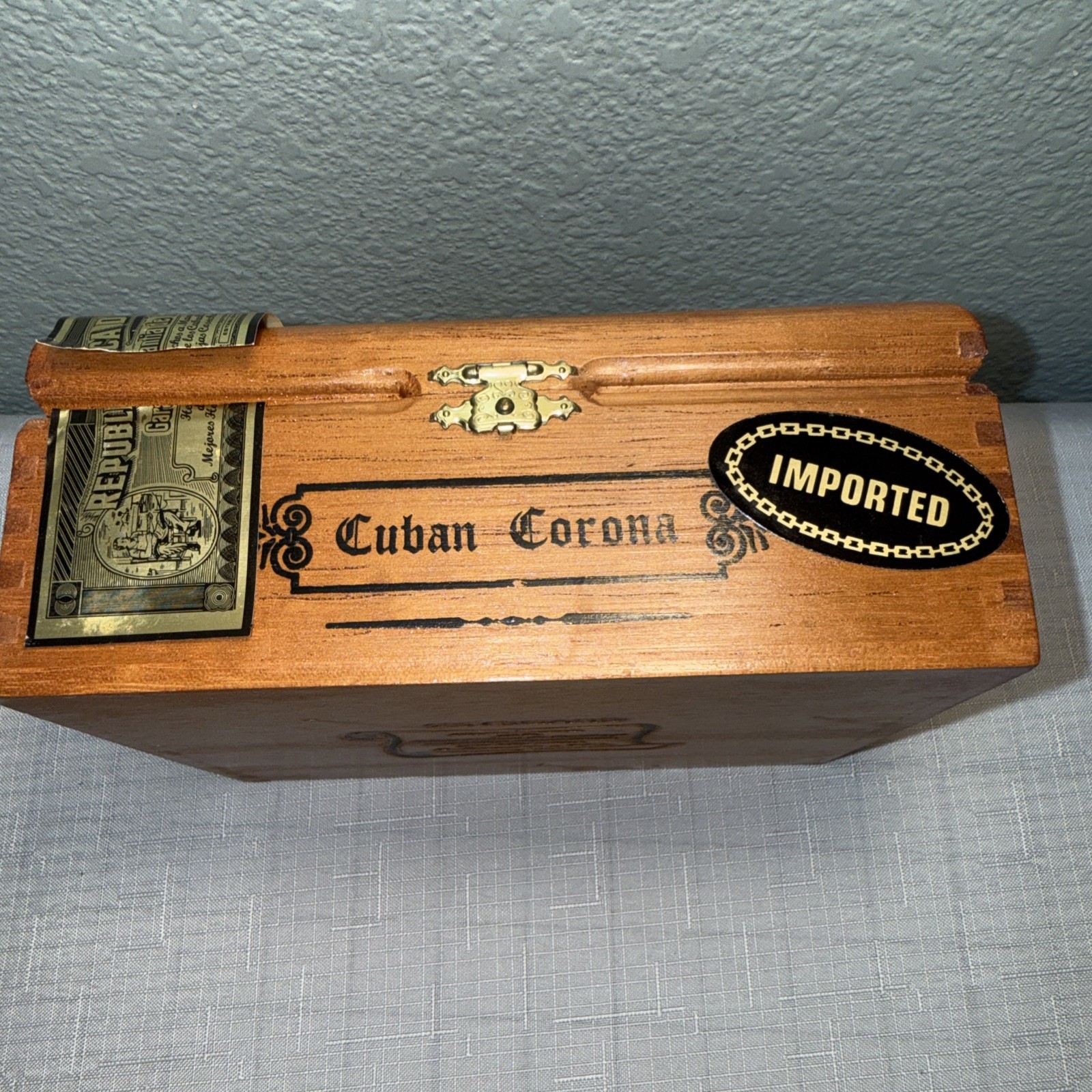 VTG Cigar Box Arturo Fuente Wooden Empty Cigar Box Cuban Corona