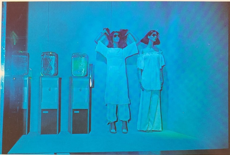1976 BLOOMINGDALES, NY WINDOW DISPLAY PHOTO PRINT SURREAL WATER COOLERS