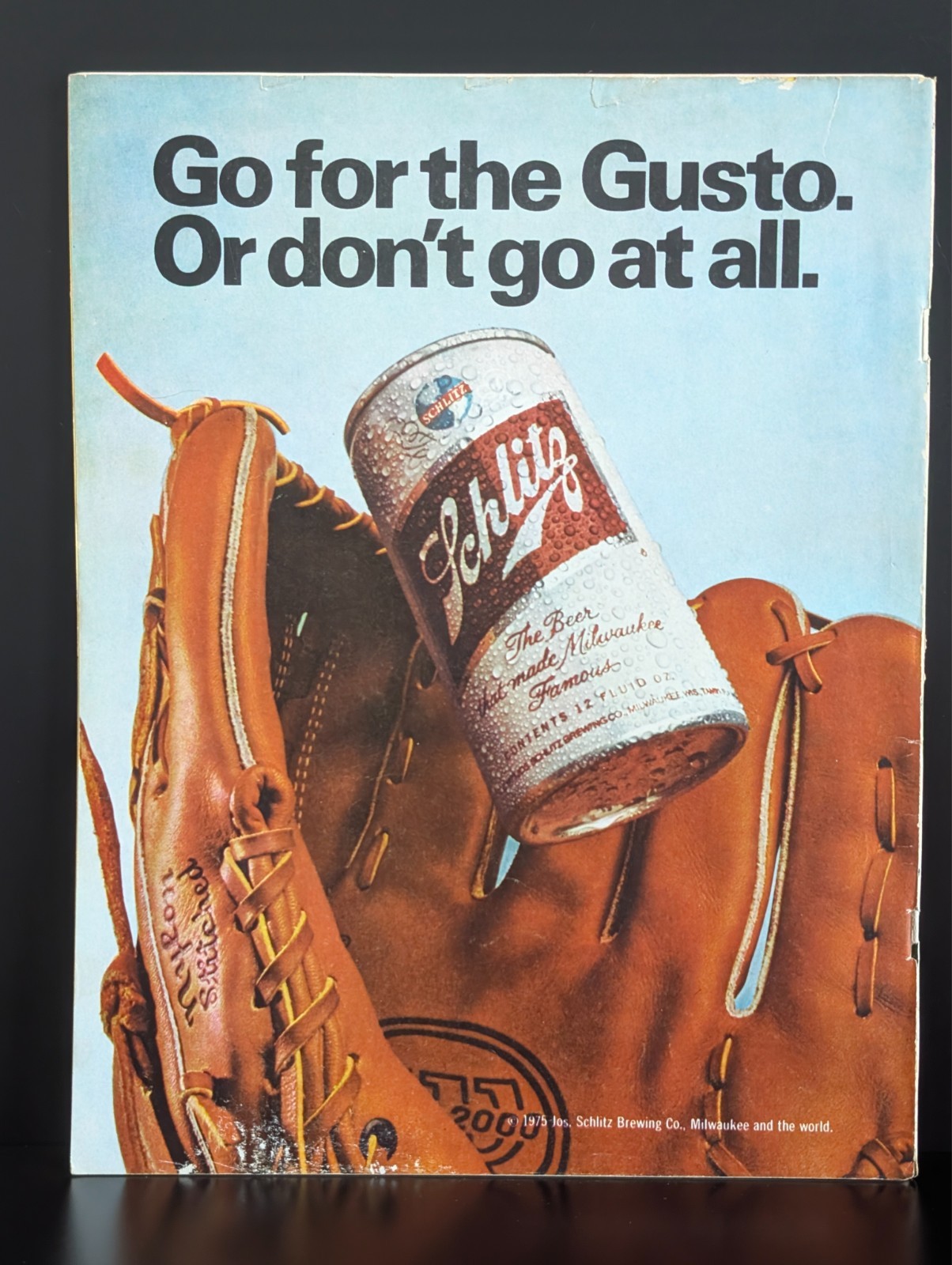 1975 VINTAGE MILWAUKEE BREWERS OFFICIAL SCOREBOOK MAGAZINE HANK is HOME (fl)