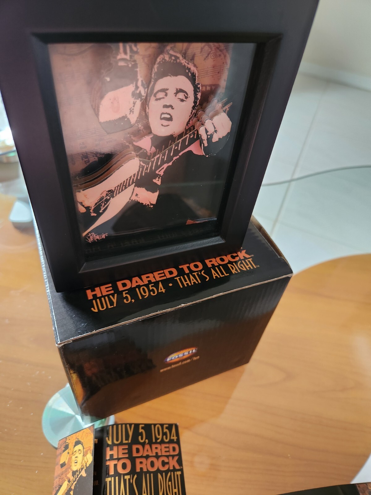 VINTAGE FOSSIL ELVIS PRESLEY WOOD SHADOW BOX WITH BOX AND WARRANTY INFO RARE