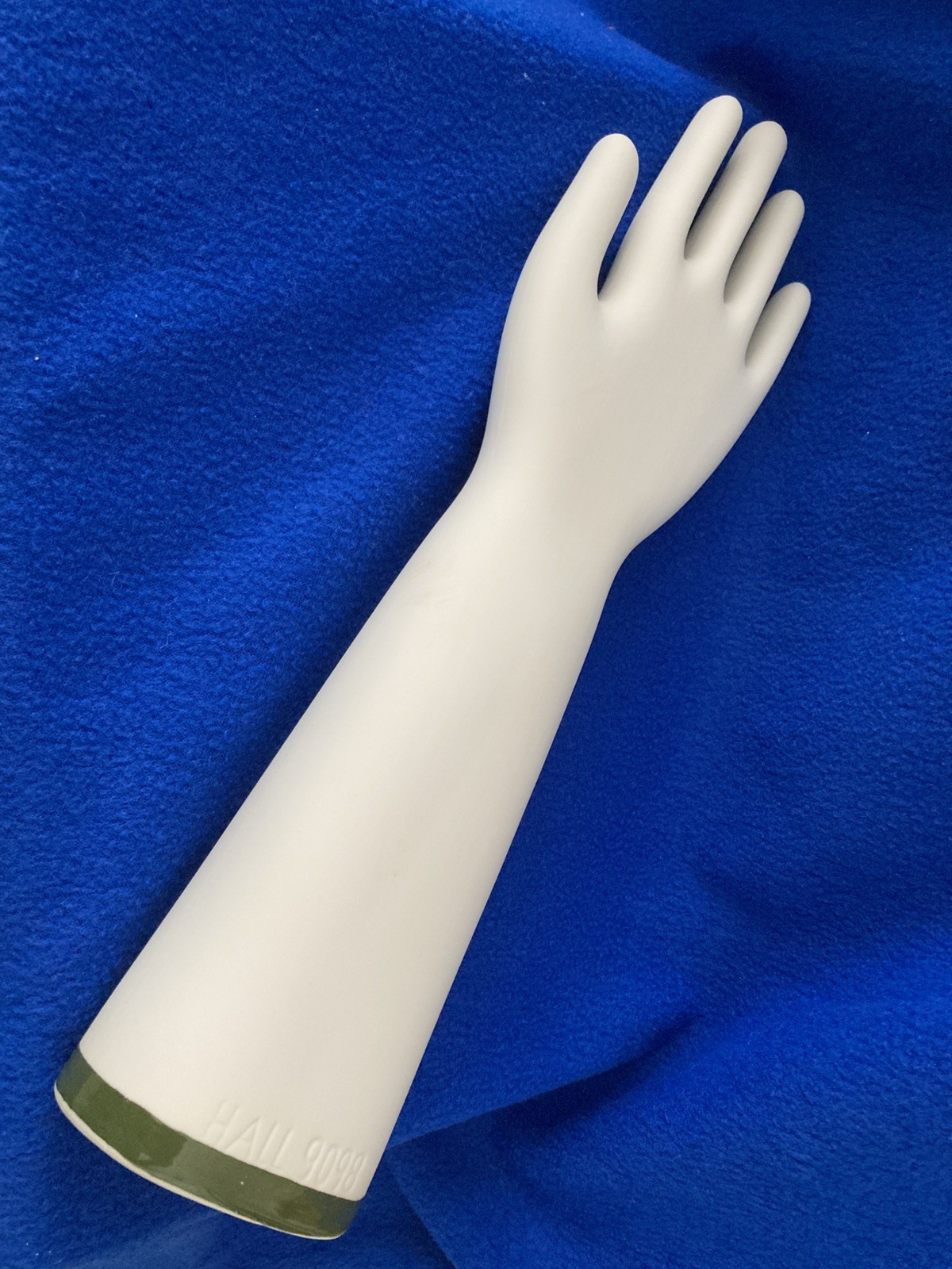 Hall 9098 White Hand Mold Display for Gloves, Jewelry, etc – New