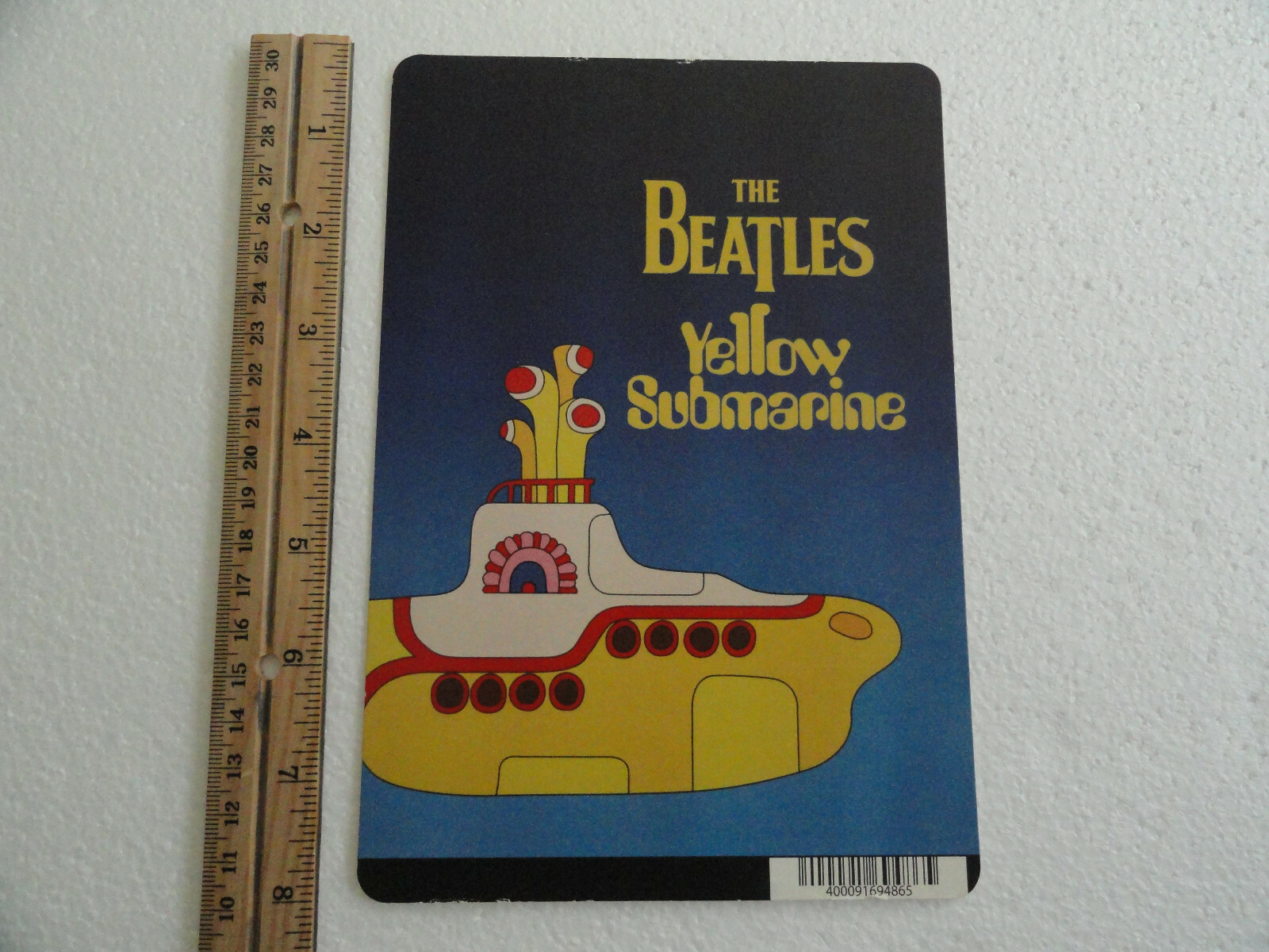 THE BEATLES YELLOW SUBMARINE – BLOCKBUSTER VIDEO BACKER CARD 5″X8″ NO MOVIE