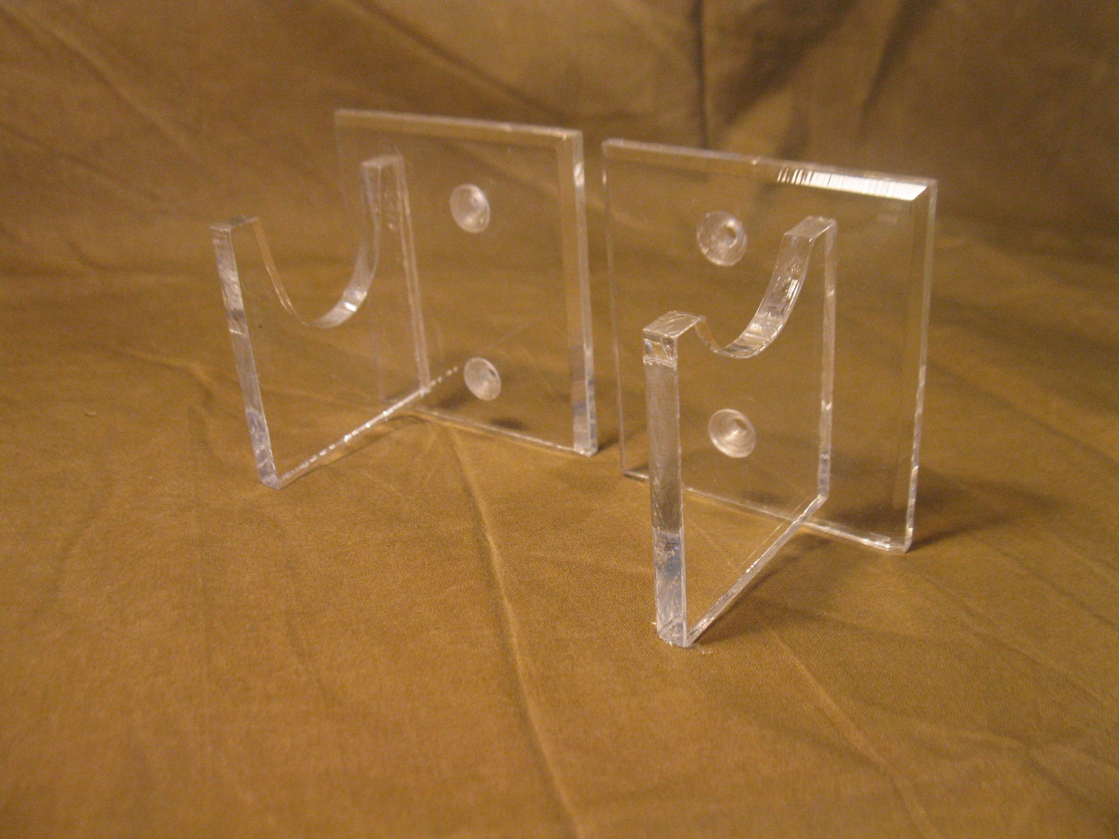 Acrylic Adjustable Wall Mount RH Revolver Pistol Firearm Display Stand 2pcs