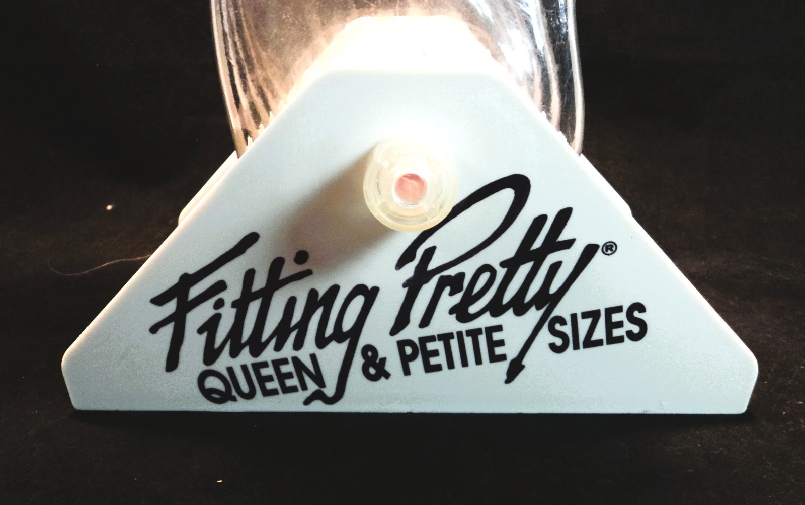 Vintage Hanes Stockings – Fitting Pretty Hosiery 5 Leg Plastic Store Display