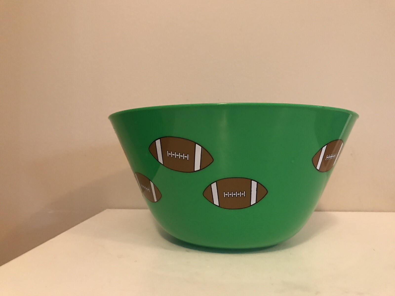 Football Bowls Green 10.75 ” Set of 2