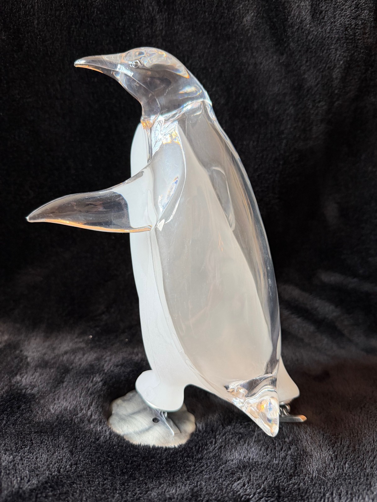 Vintage Lucite Penguin On Ice Skates MCM 8.5″ Beautiful – Movie TV Prop