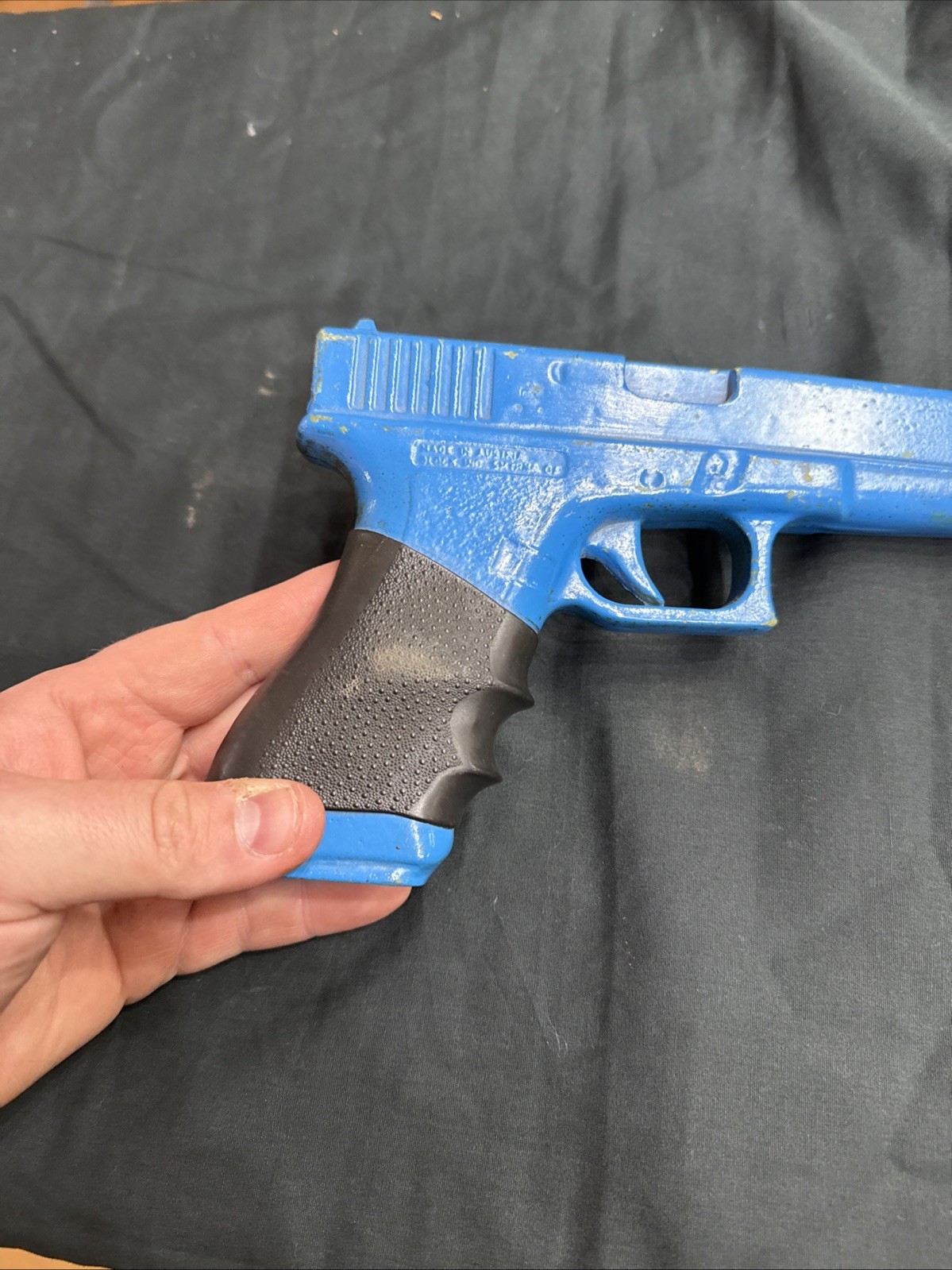 Vintage Hogue HANDALL Grip Blue Trainer Display Sporting Store Glock 17