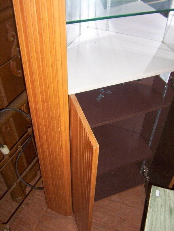 Corner Oak cabinets /Art/Museum Treasures lighted display 95X35X22 have 2