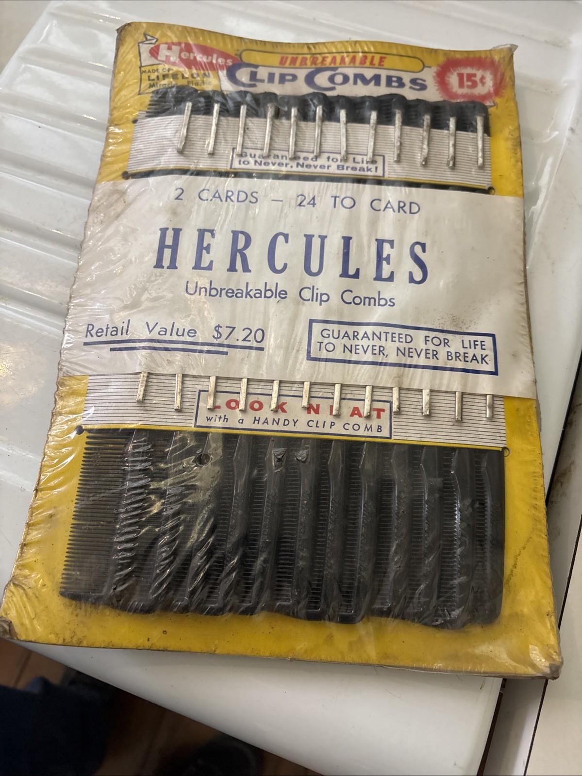 Vintage Hercules Pocket Combs Display 2 Cards With 48 Combs NOS Read Descriptio