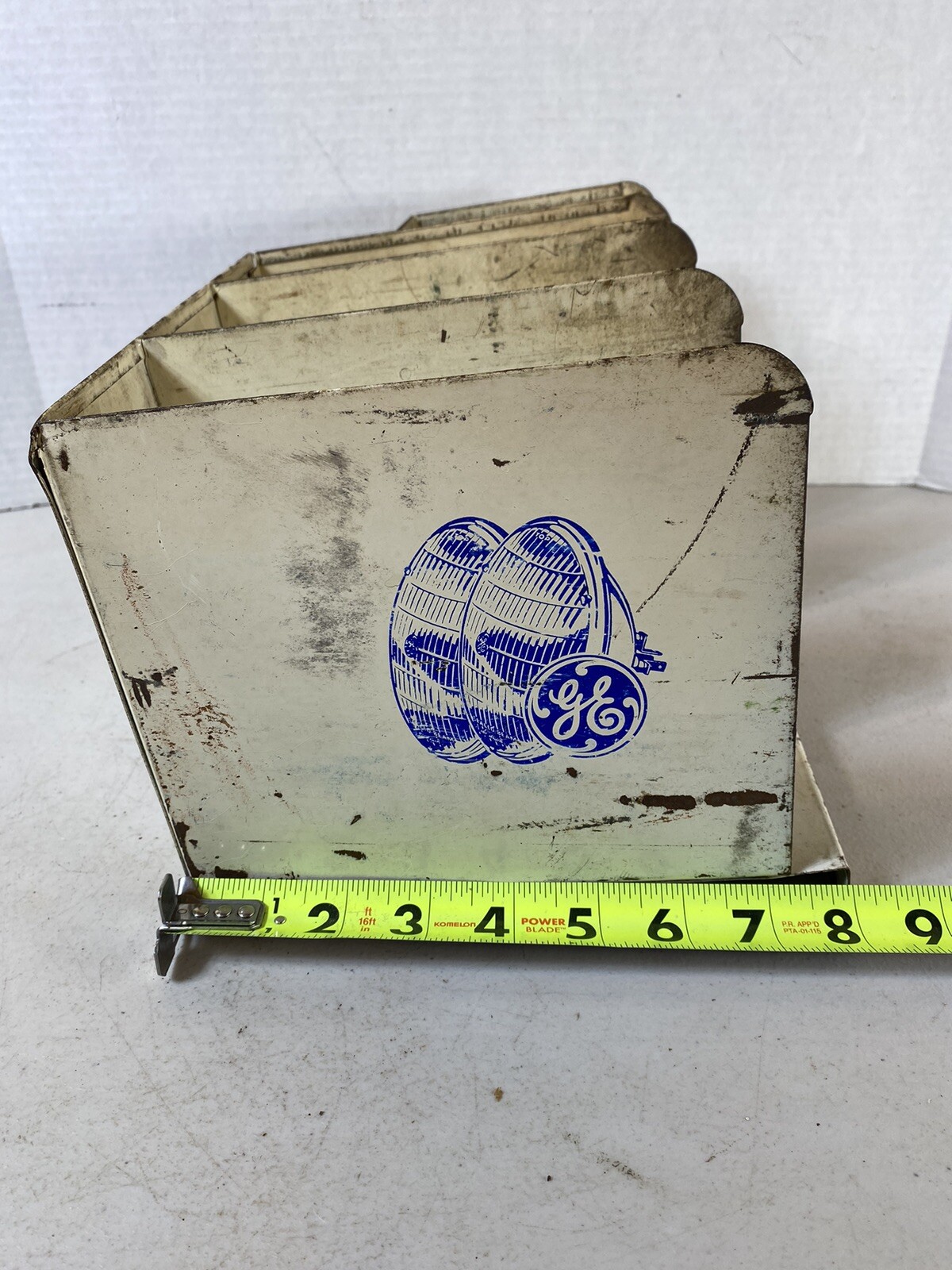 GE vintage General Electric Automobile Lamps Divided Shelf Metal display 5D9