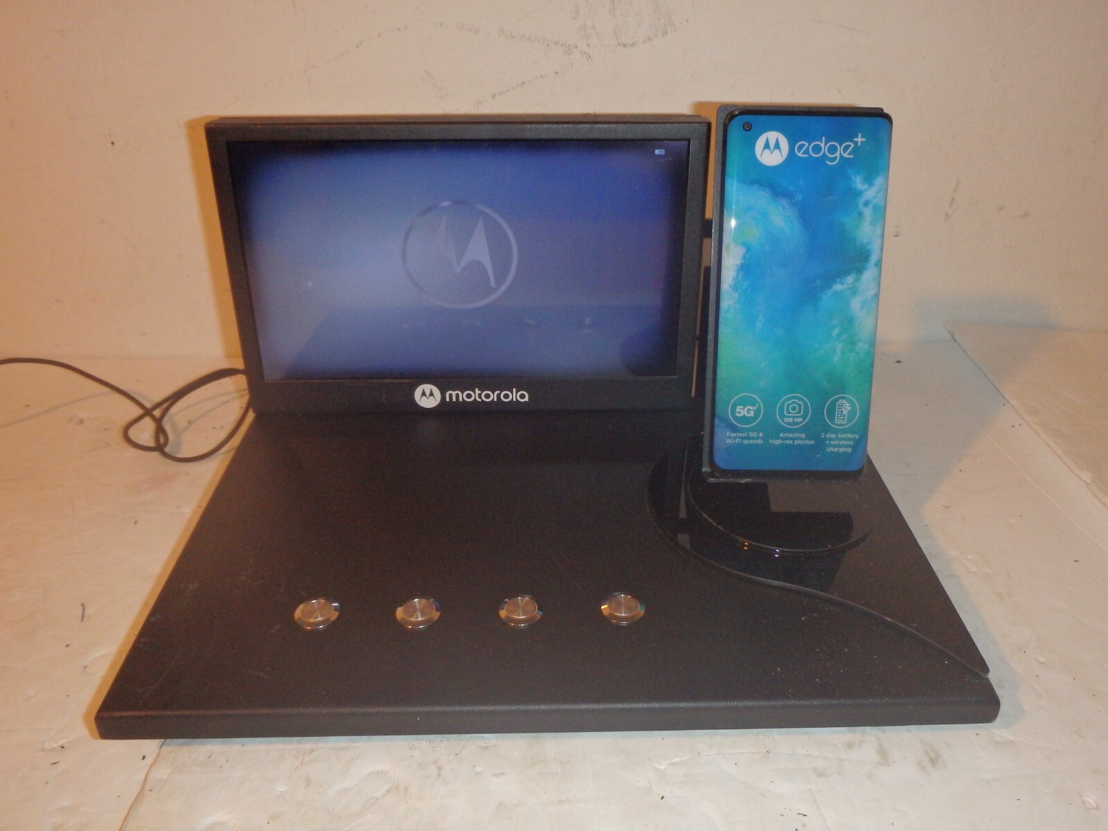 Motorola Edge + Plus Video Retail Store Display Phone Holder