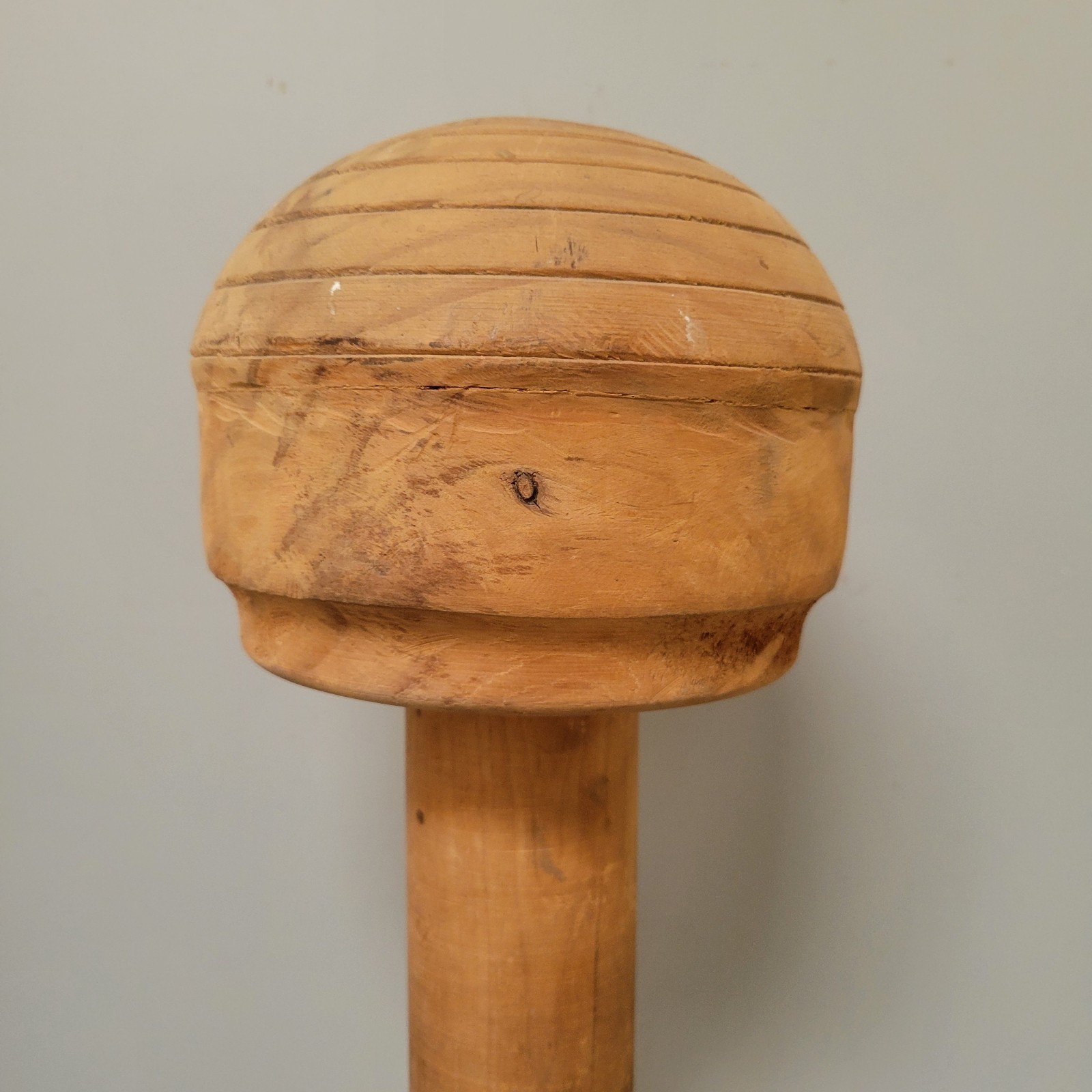 Vintage Solid Wood Fedora Bonnet Hat Wig Stand Store Counter Display 19.5 x 14″