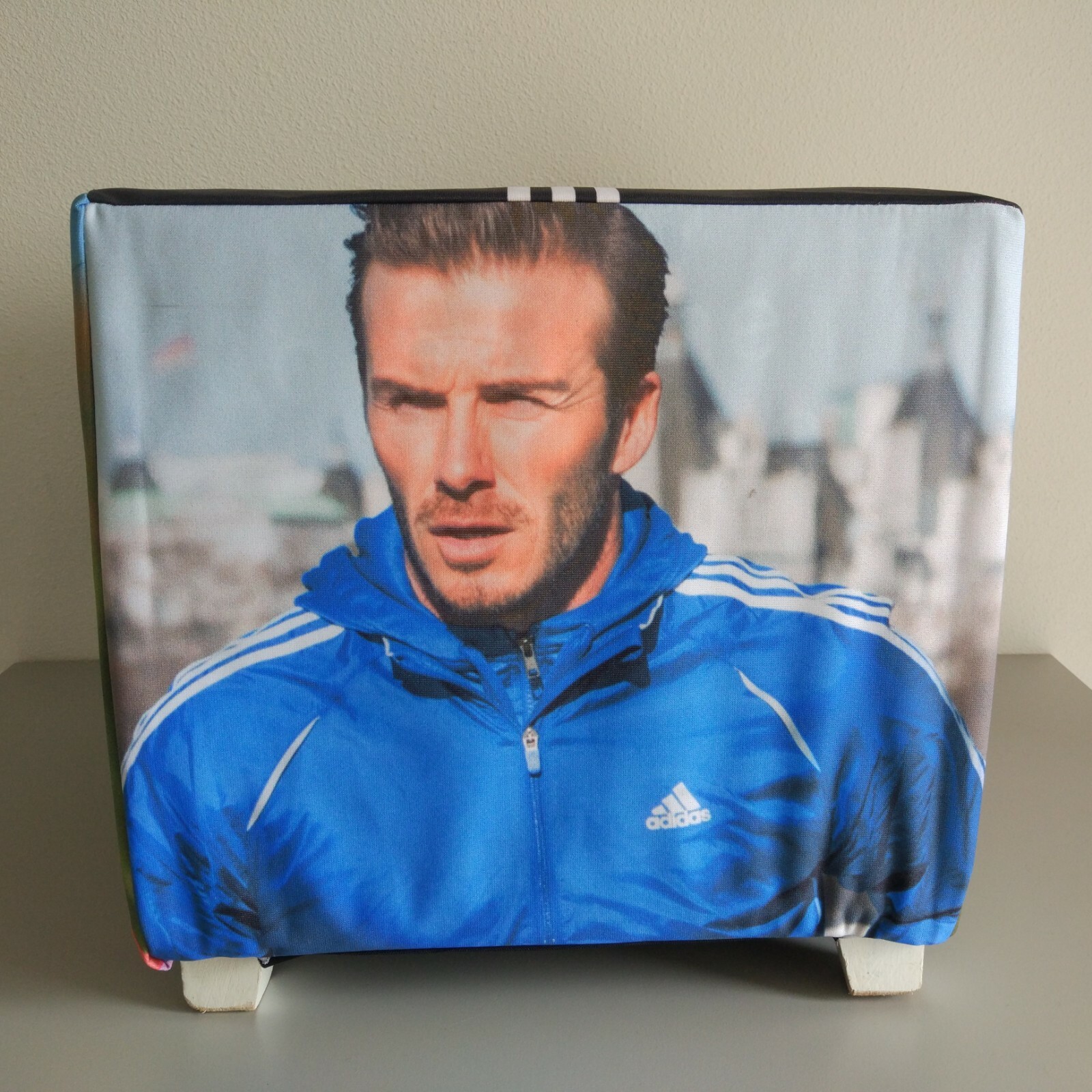 Adidas Pouf Adidas Is All In 2011 Vintage Torsion Rare Display ZX 8000 4000 OG