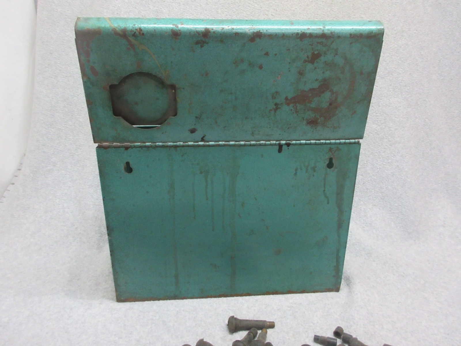 1950’s REMA TIP TOP SERVICE STATION DISPLAY CABINET w/ PATCHES & VALVE STEMS