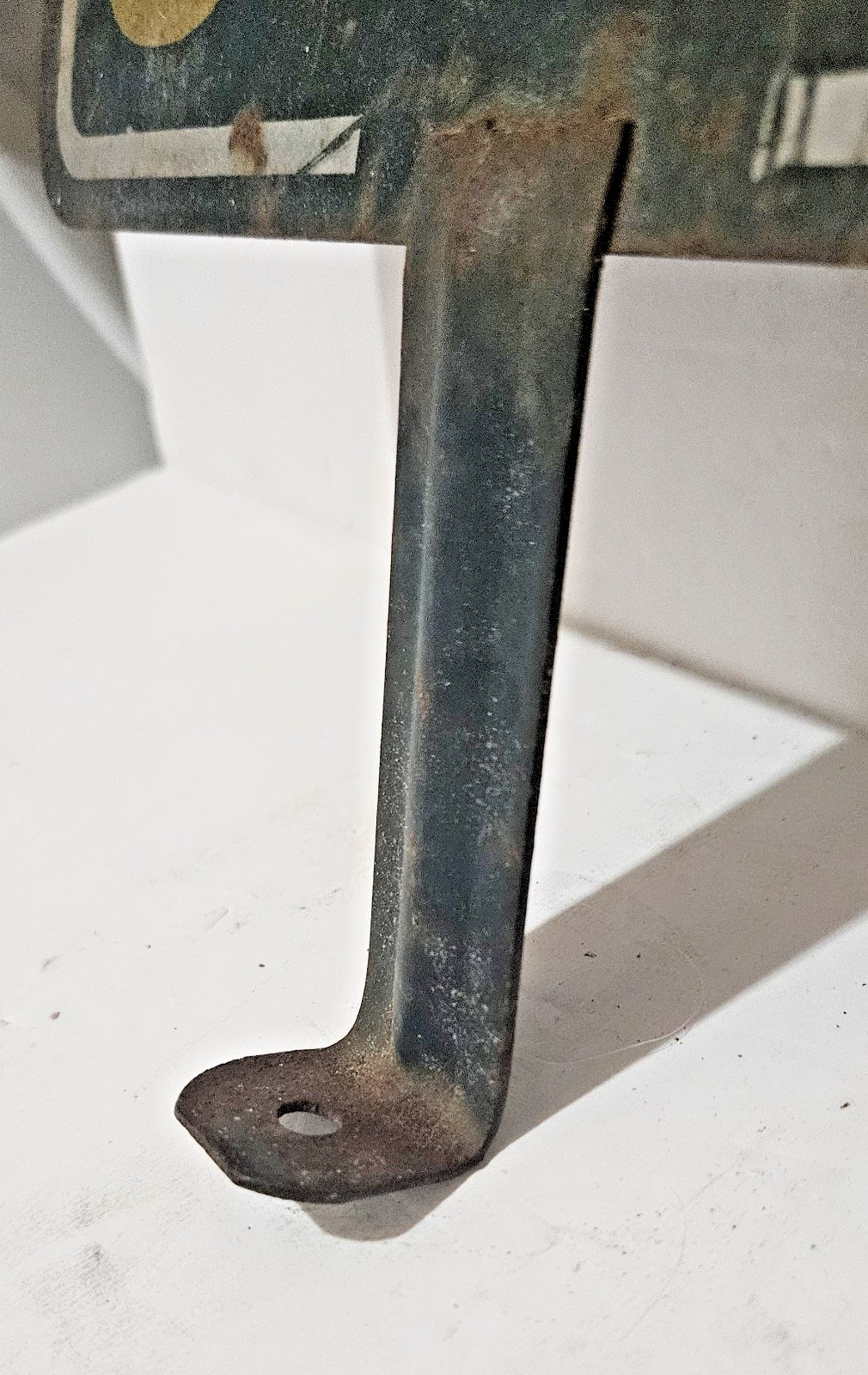 COBBLER SHOE REPAIR STORE SIGN Metal Steel “NEW HEELS IN 3 MINUTES” VINTAGE