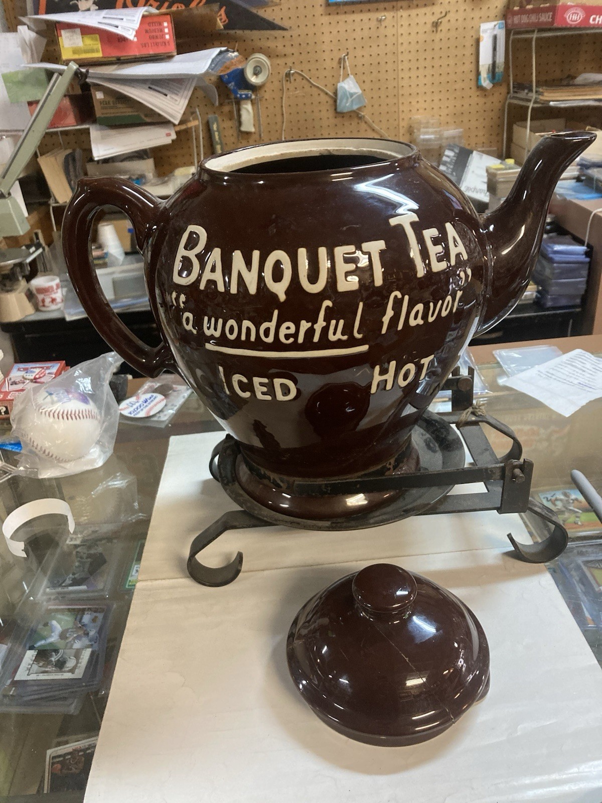 Large Banquet Tea Store Display With Rare Original Metal Bottom Easel Lid Broke