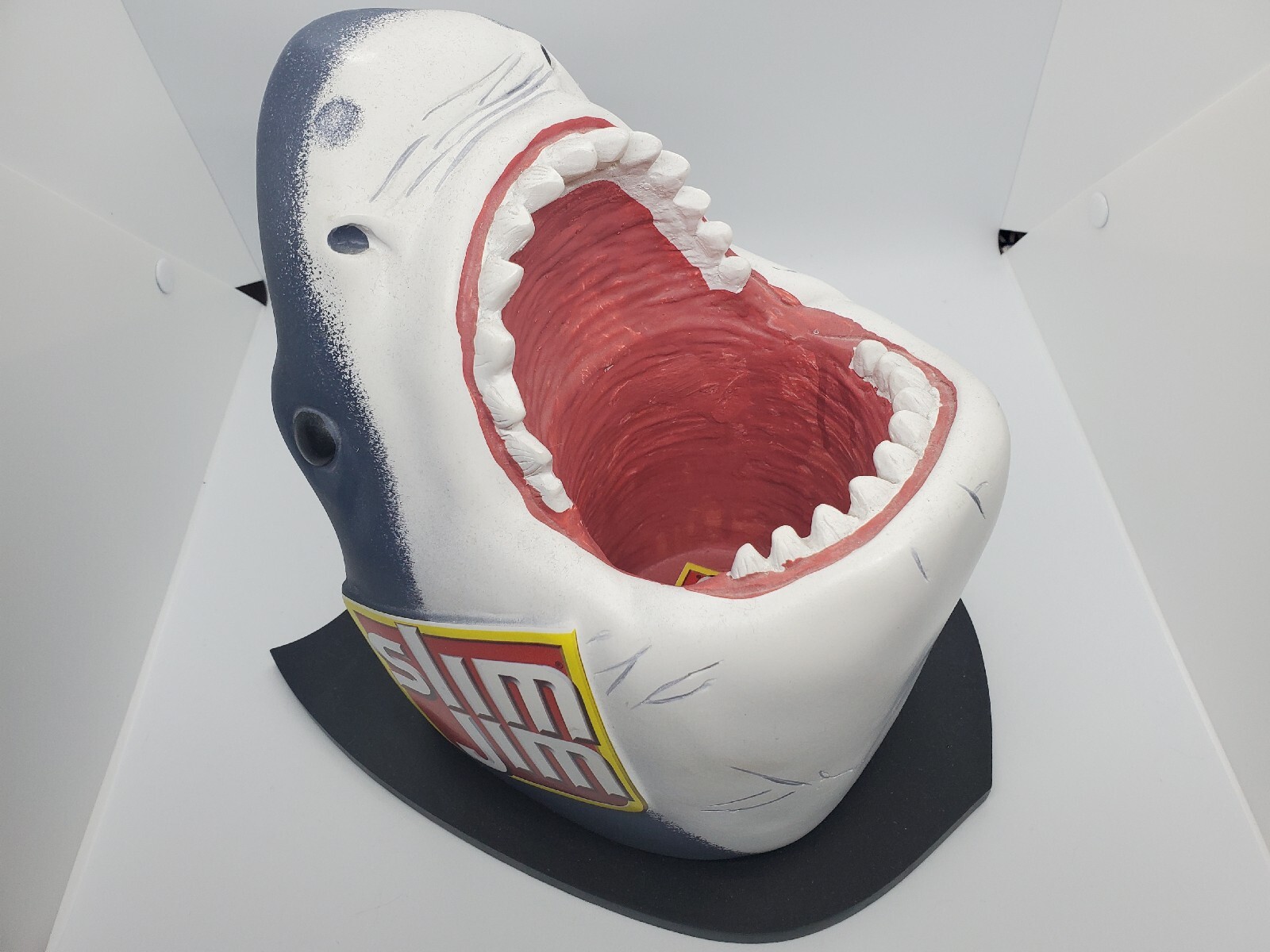 SLIM JIM Promotional Jaws Great White Shark Head Wall Mount Gas Station Display