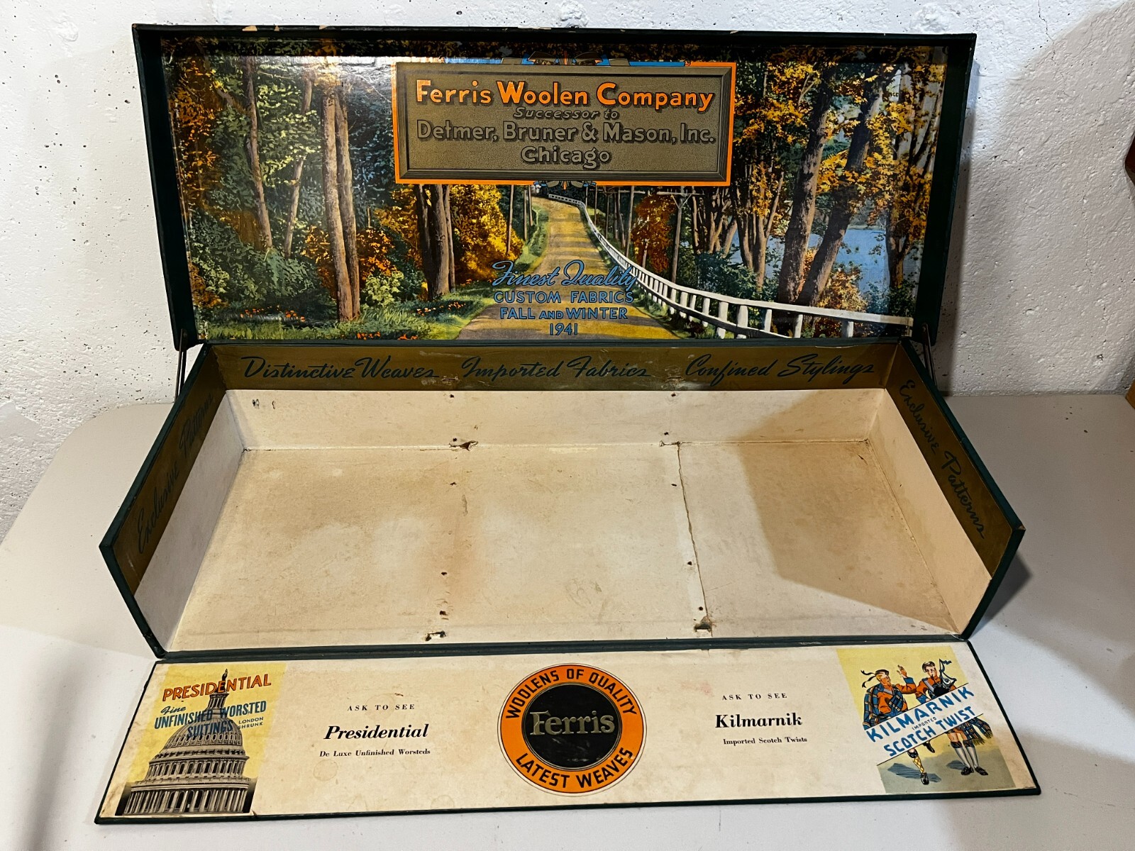 1941 Ferris Wool Co. Woolen Co Suit Sample Case Tailor Salesman Display Box