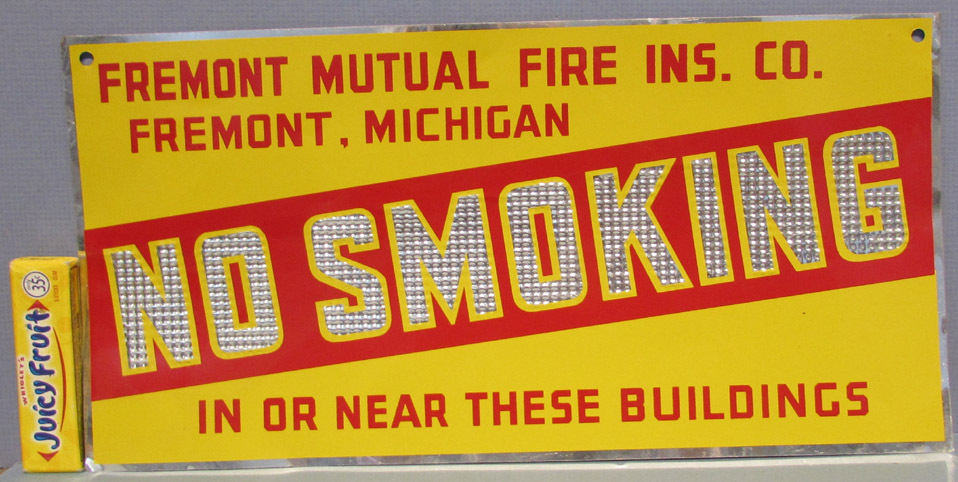 NOW ON SALE * VINTAGE FREMONT MICH MI, NO SMOKING ALUMINUM SIGN, OLD AD309