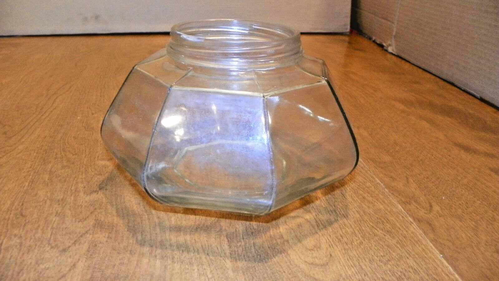 antique 1922 Aridor Co. Chicago 8 sided glass store candy jar no lid 6.5×6.5×4