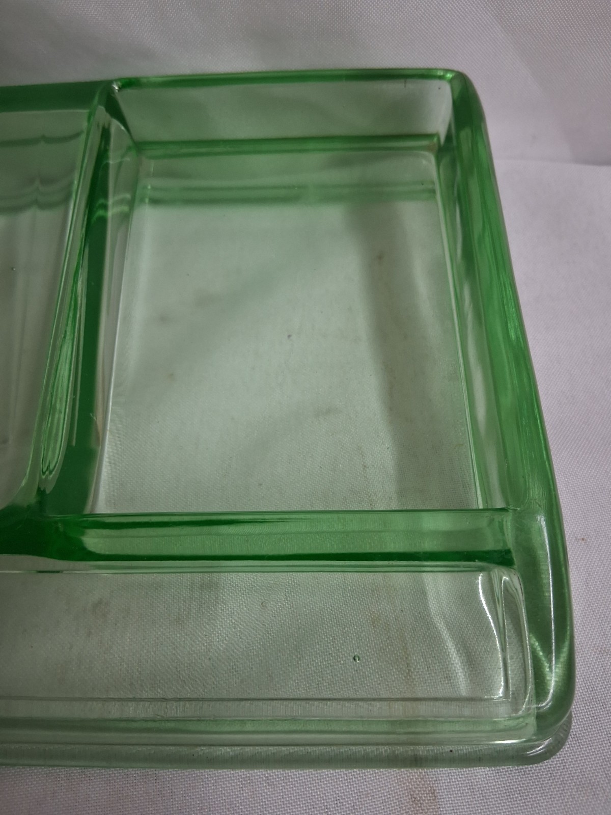 Clarks Teaberry Gum Display Tray Uranium Glass