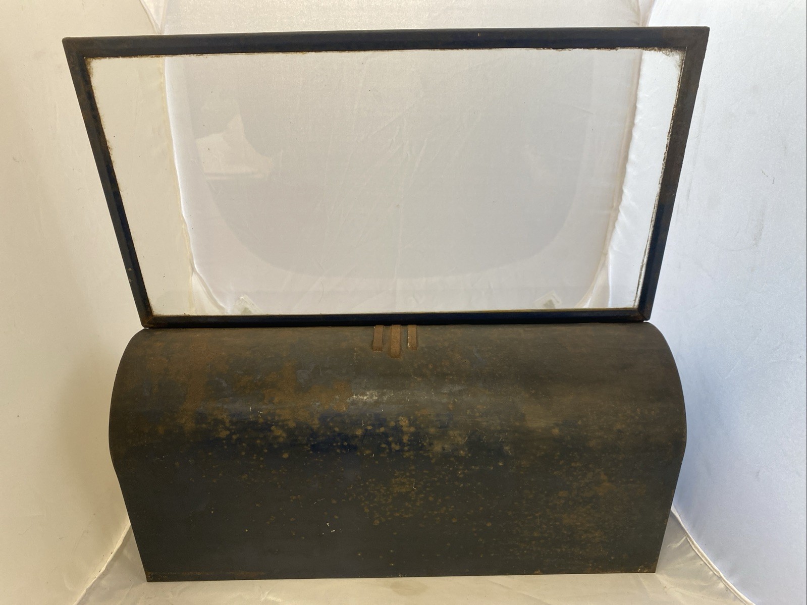 Vintage Clark’s O.N.T. Boilfast Thread Countertop Cabinet Lifting Glass Display