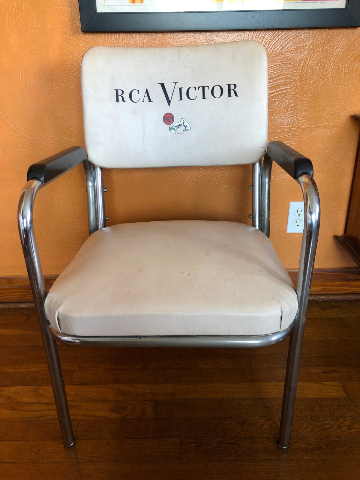 RCA Victor Chrome Chair Advertising Nipper Vintage Chromcraft