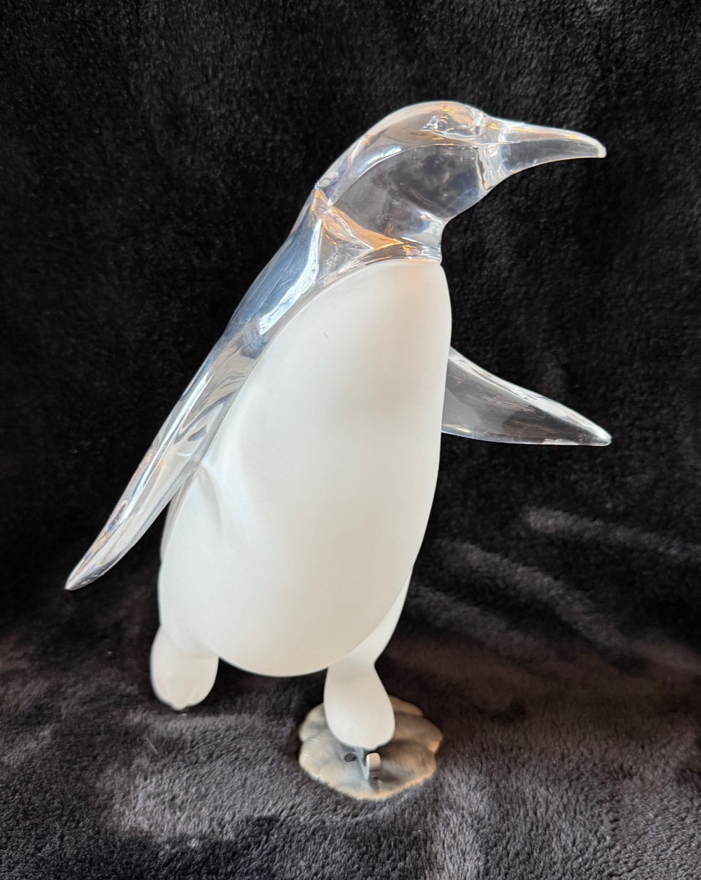Vintage Lucite Penguin On Ice Skates MCM 8.5″ Beautiful – Movie TV Prop