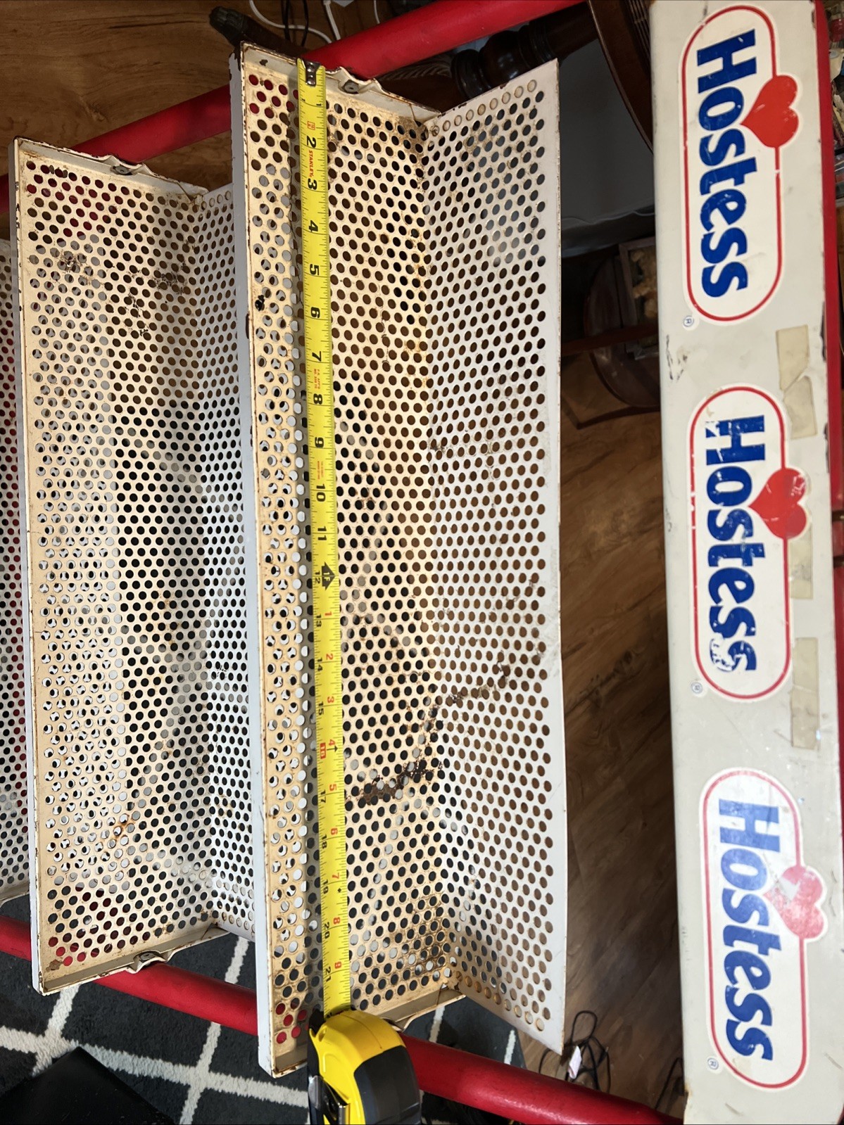 VINTAGE HOSTESS TWINKIE DISPLAY RACK FOR STORE, ALL METAL WITH 4 SHELVES
