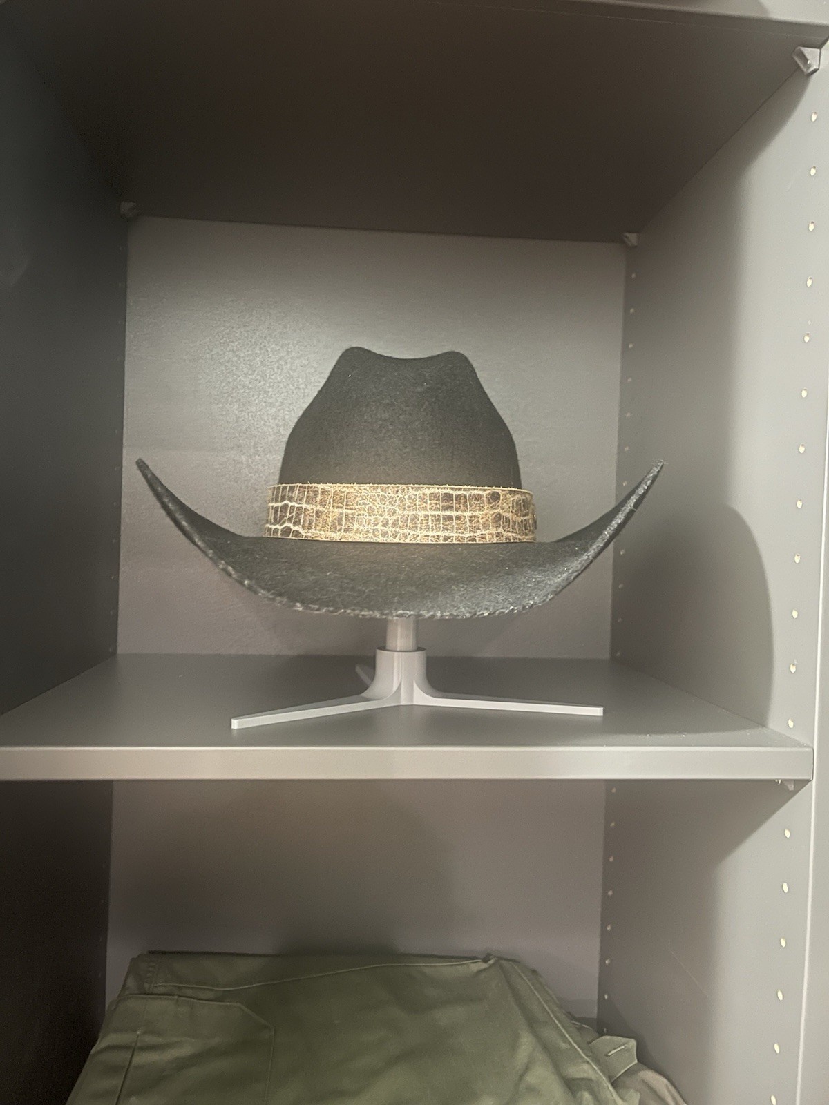 Hat stand display, All hats from Caps to cowboy hats