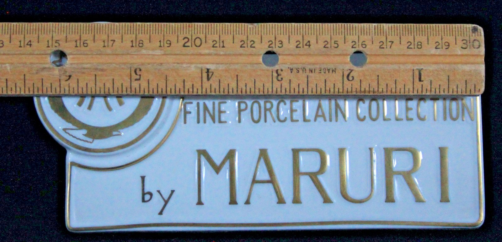 RARE MARURI FINE PORCELAIN COLLECTION STORE DEALER DISPLAY PLAQUE SIGN 6.5″ LONG