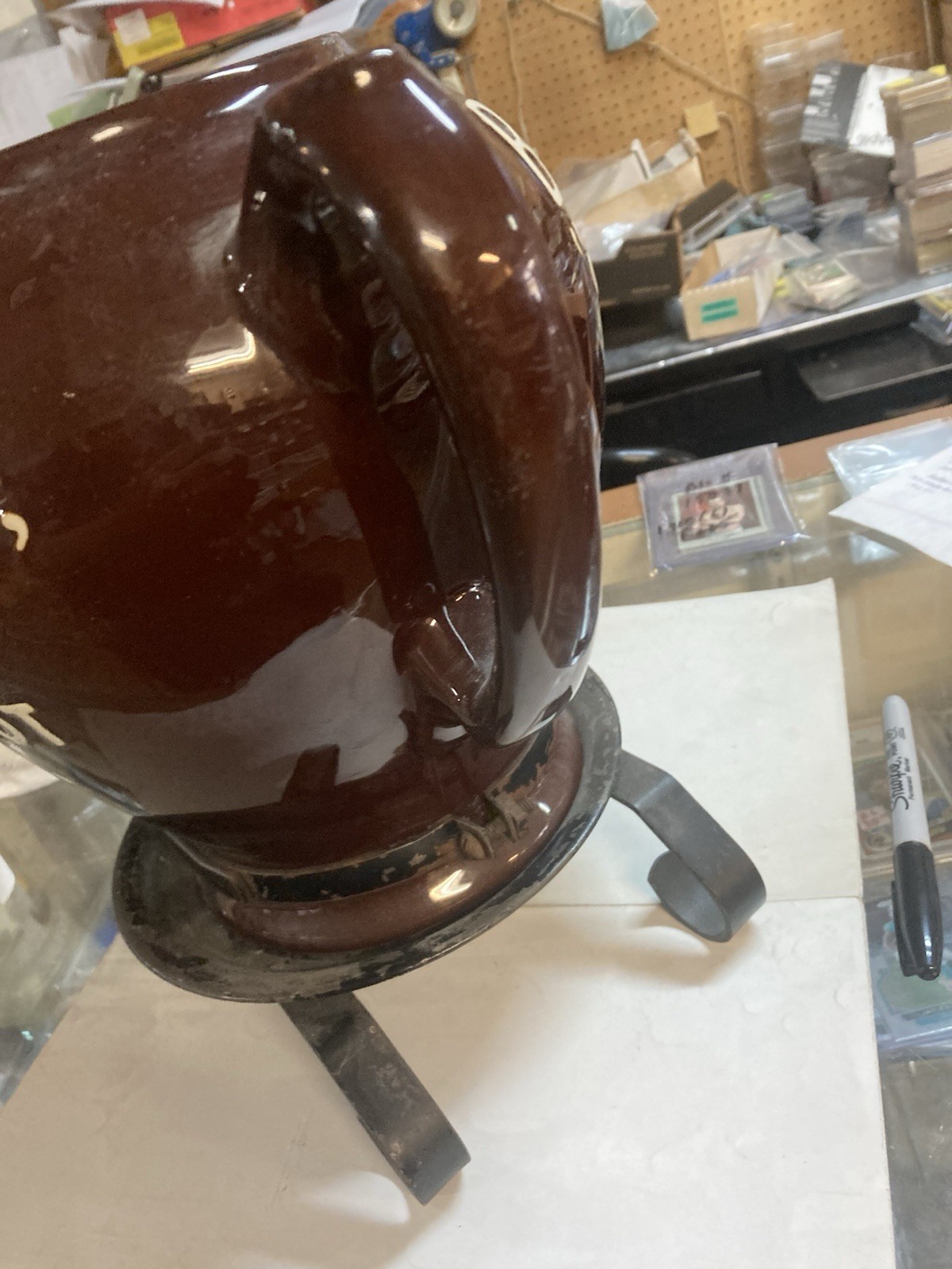 Large Banquet Tea Store Display With Rare Original Metal Bottom Easel Lid Broke