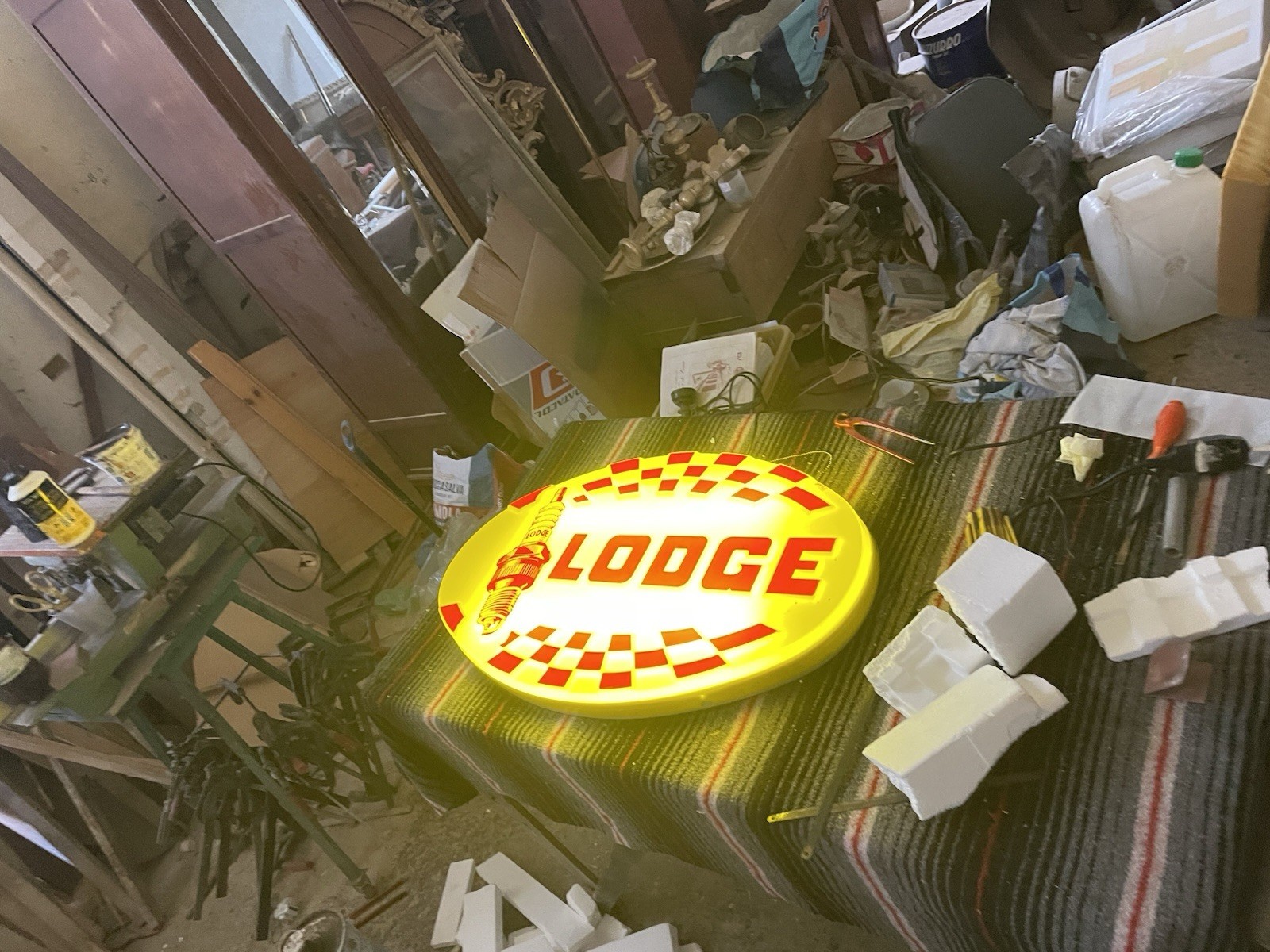 LODGE Luminous Sign
