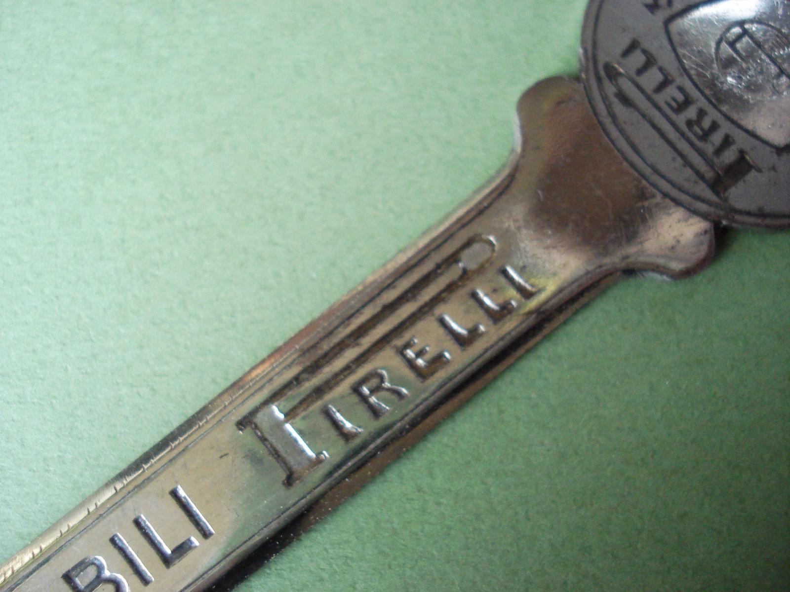 PIRELLI RARE ADVERTISING CARD CUTTER WATERPROOF STAR HEEL SHOES IN.900