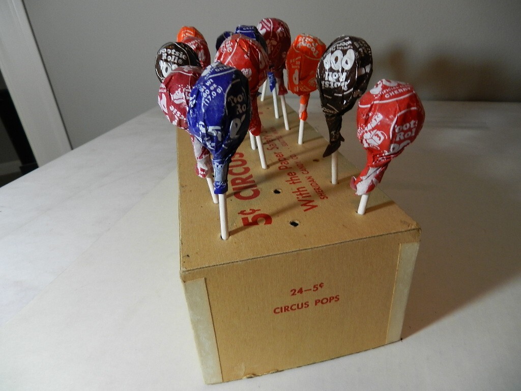 VINTAGE 1950’S CIRCUS POPS SUCKER STORE DISPLAY- VINTAGE CLOWN- VINTAGE CIRCUS