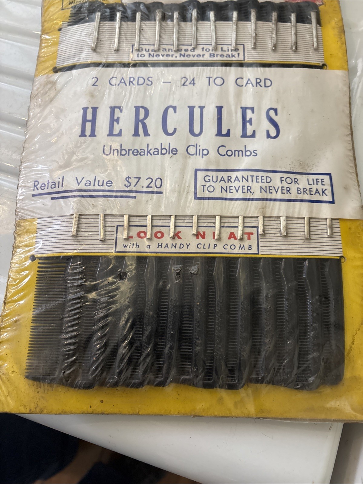 Vintage Hercules Pocket Combs Display 2 Cards With 48 Combs NOS Read Descriptio