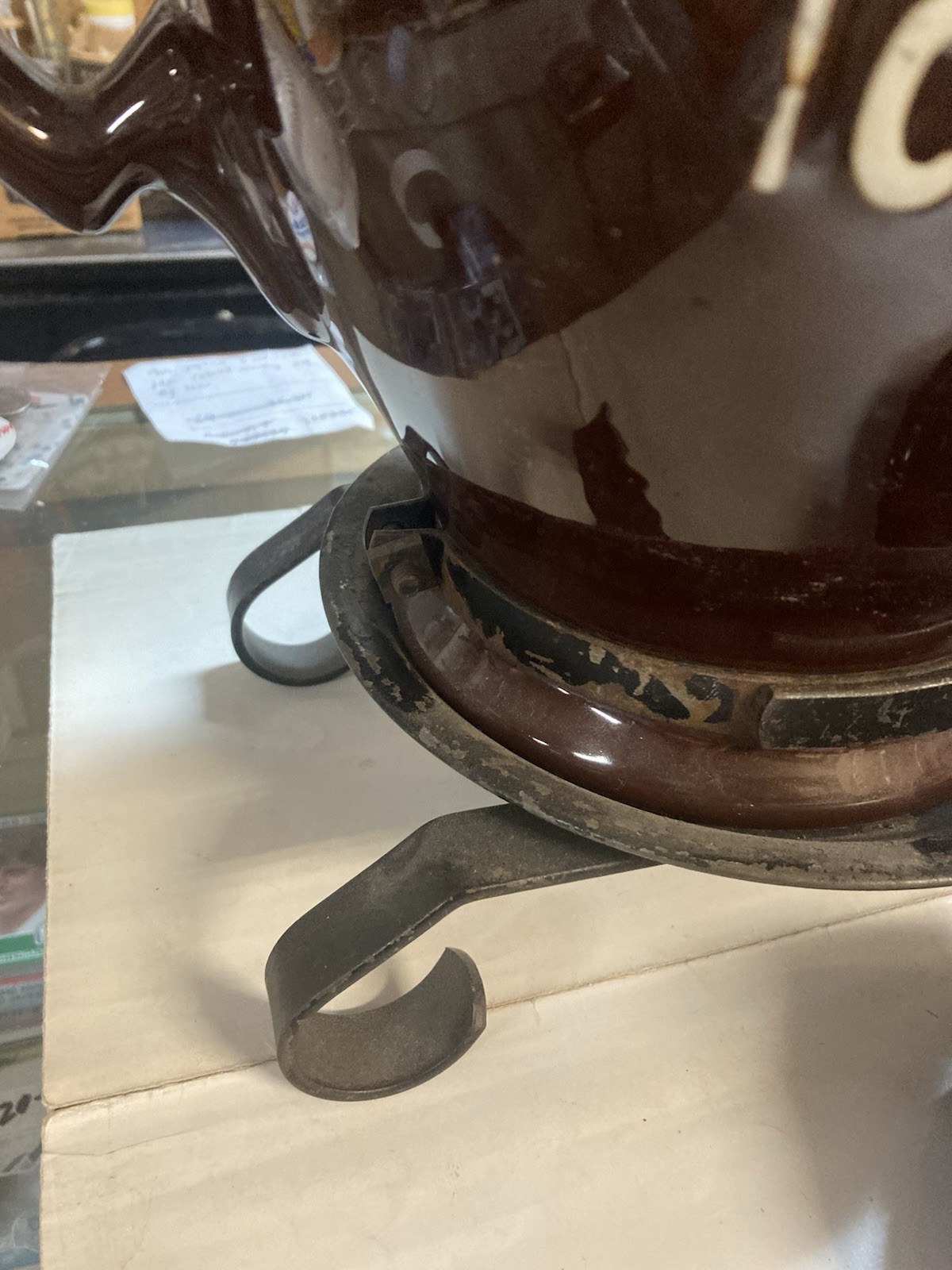 Large Banquet Tea Store Display With Rare Original Metal Bottom Easel Lid Broke
