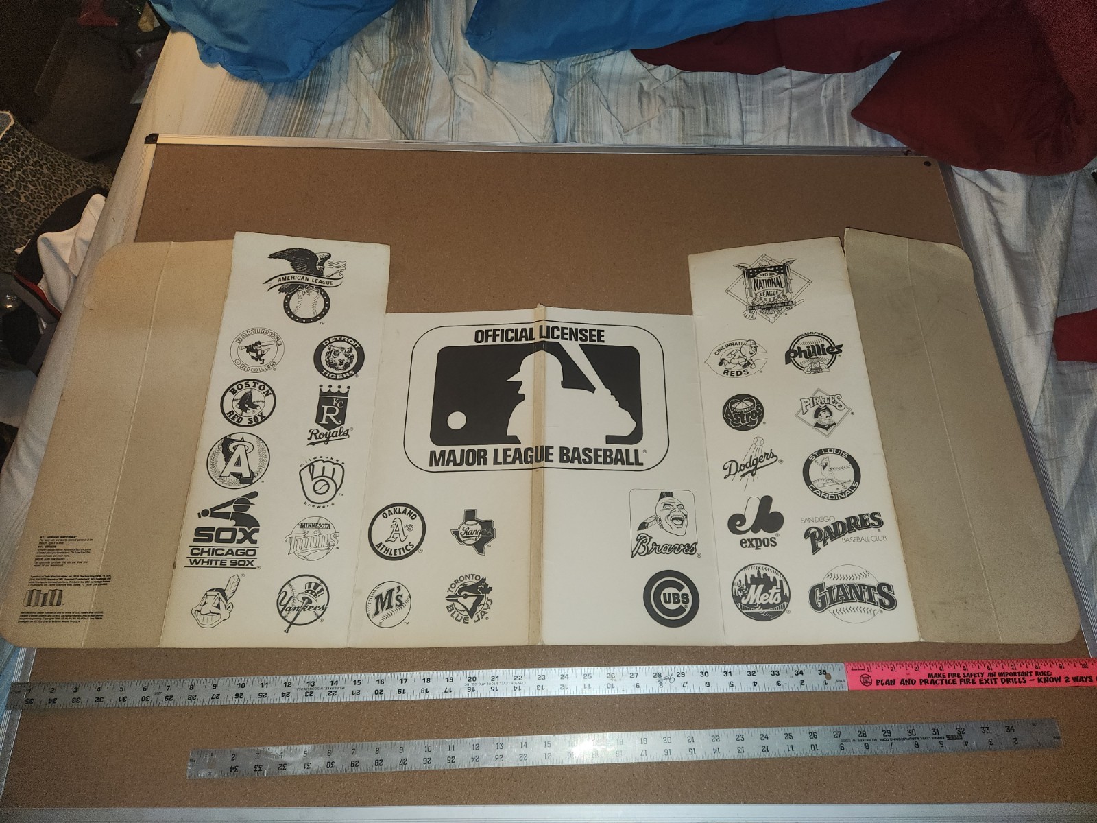 Vintage 1987 PITTSBURGH PIRATES Cardboard STORE DISPLAY 48″ x 21″ inches Used
