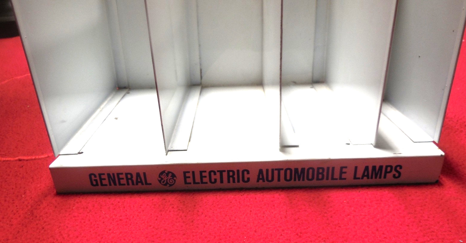 One vintage 1970`s General Electric GE automotive bulb display rack Garage Parts
